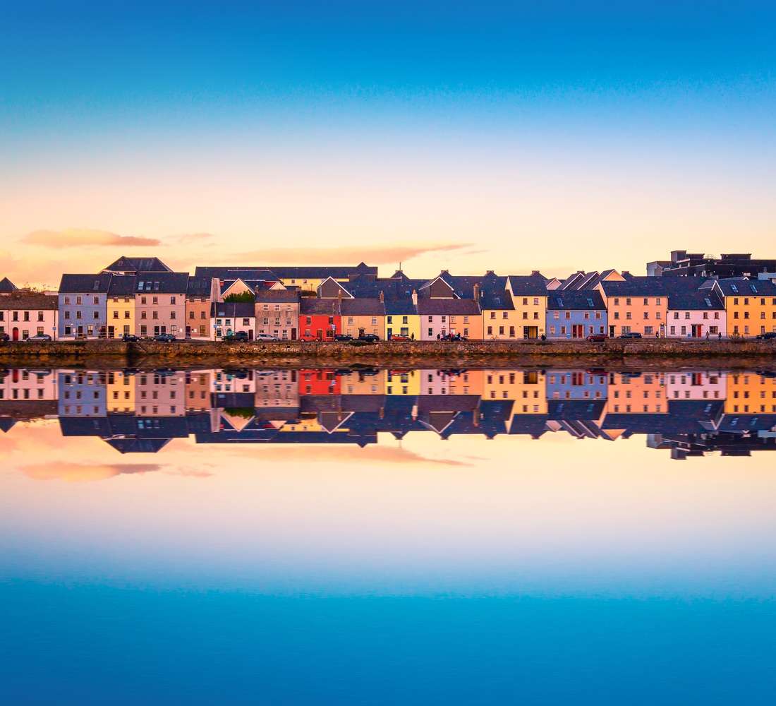 Hop-on hop-off sightseeing bus tours in Galway, Ireland – Open-top buses, top attractions, and free cancellation in 2025
